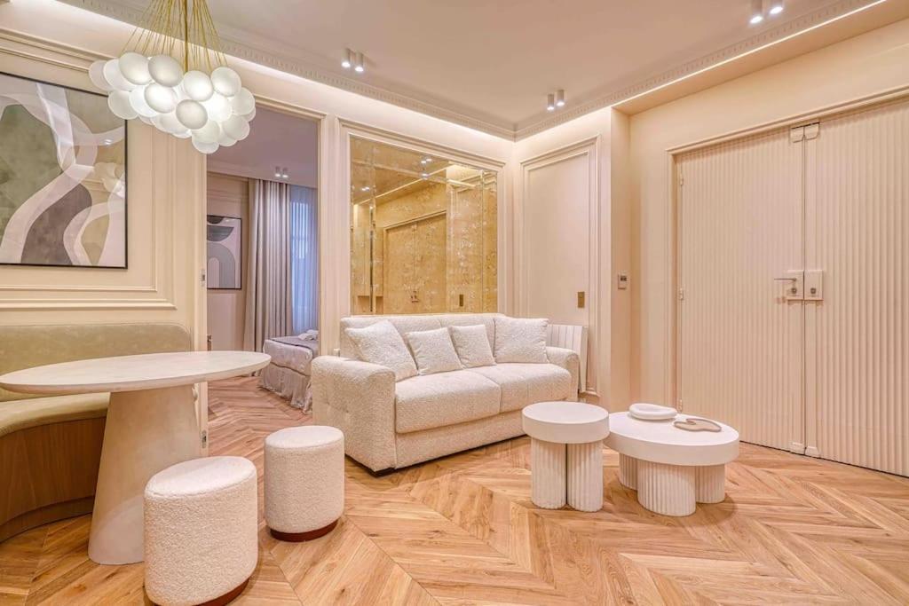 Appartement Off New Opera Louvre 5 Etoiles